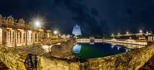 Bassin du temple de Nataraja, Chidambaram, la nuit