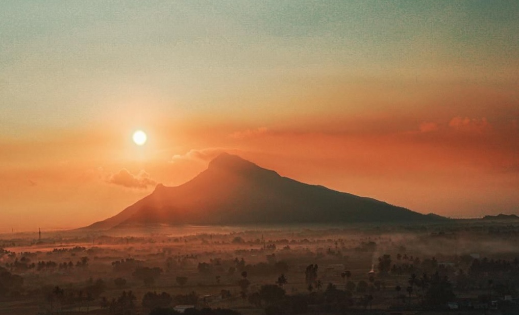 Lever de soleil sur Arunachala